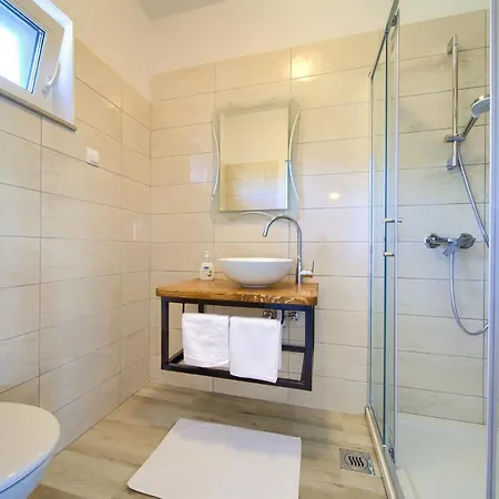 Vista Tatil Evi *