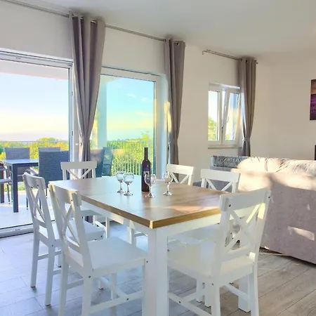 Vista Tatil Evi Malinska